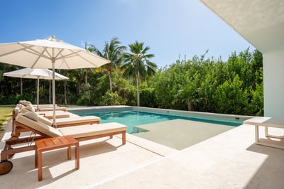 Luxury Villa Photo #10