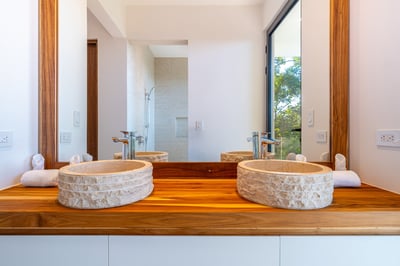 Luxury Villa Photo #49