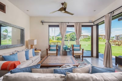 Luxury Villa Photo #12