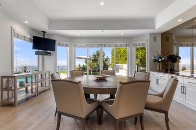 Luxury Villa Photo #26