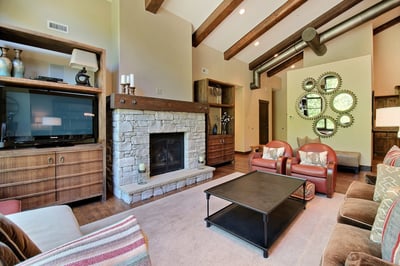 Luxury Villa Photo #3