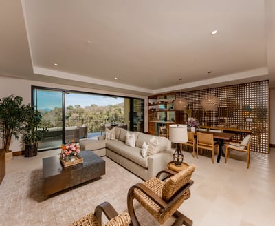 Luxury Villa Photo #9
