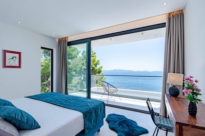 Luxury Villa Photo #51