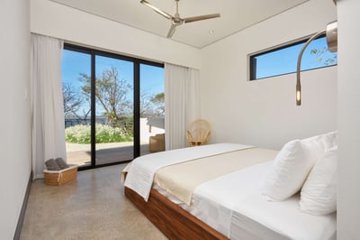 Luxury Villa Photo #15