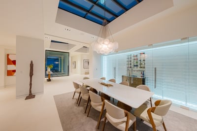 Luxury Villa Photo #17