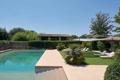 Luxury Villa Photo #2
