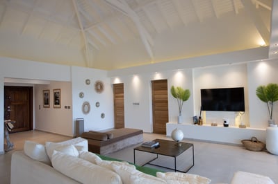 Luxury Villa Photo #25