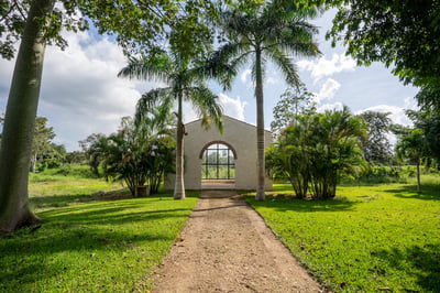 Luxury Villa Photo #17