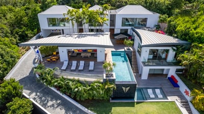 Luxury Villa Photo #2