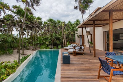 Luxury Villa Photo #4