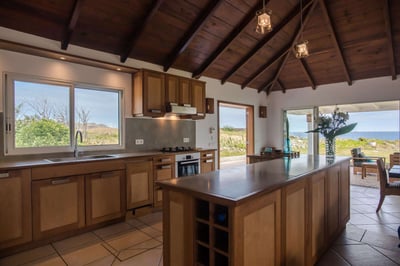 Luxury Villa Photo #26