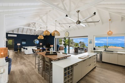 Luxury Villa Photo #16