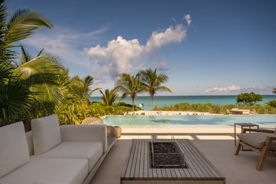 Luxury Villa Photo #17