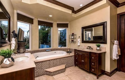 Luxury Villa Photo #25