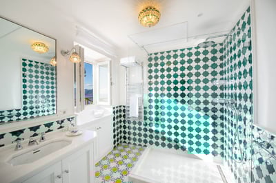 Luxury Villa Photo #28