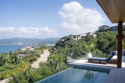 Luxury Villa Photo #4