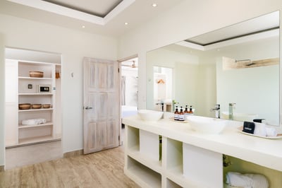 Luxury Villa Photo #31