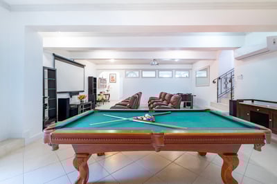 Luxury Villa Photo #30