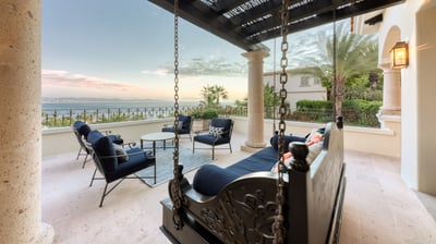 Luxury Villa Photo #10