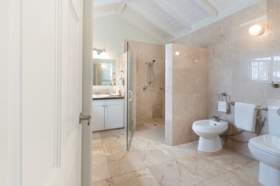 Luxury Villa Photo #37