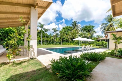 Luxury Villa Photo #4