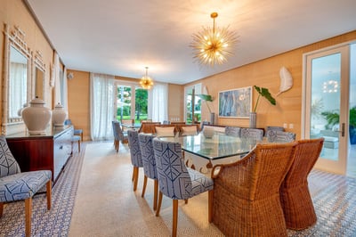 Luxury Villa Photo #14