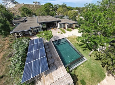 Luxury Villa Photo #3
