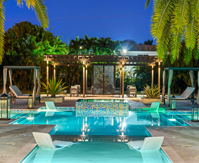 Luxury Villa Photo #9