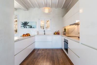Luxury Villa Photo #14