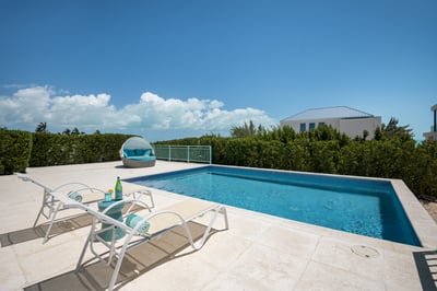 Luxury Villa Photo #6