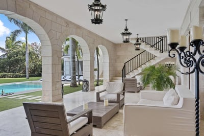 Luxury Villa Photo #24