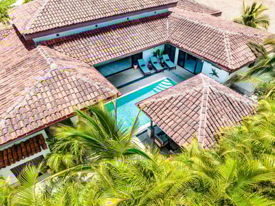 Luxury Villa Photo #8