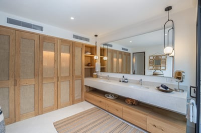 Luxury Villa Photo #62
