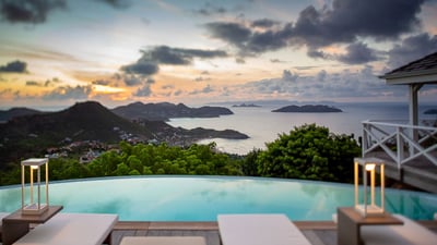 Luxury Villa Photo #6