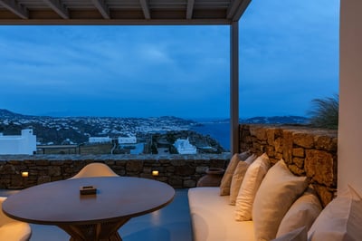 Luxury Villa Photo #20