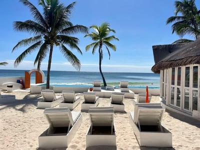 Luxury Villa Photo #6