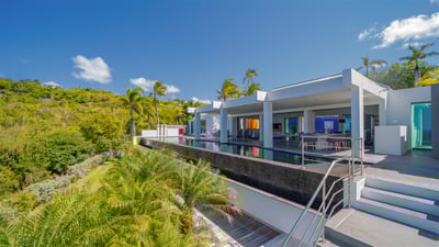 Luxury Villa Photo #12