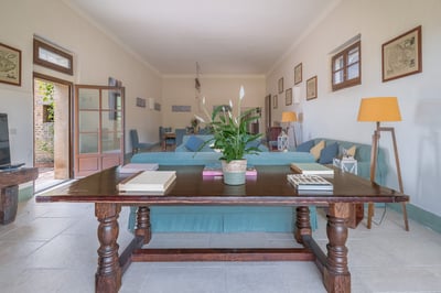 Luxury Villa Photo #17