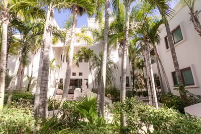 Luxury Villa Photo #38