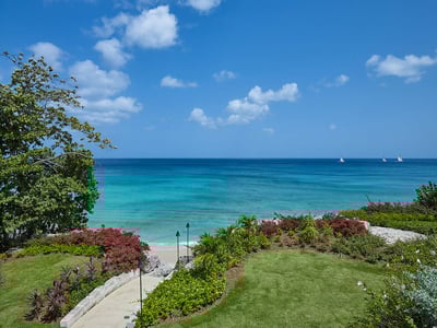 Luxury Villa Photo #8
