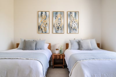 Suite 4 (Main House): 2 Queen Beds