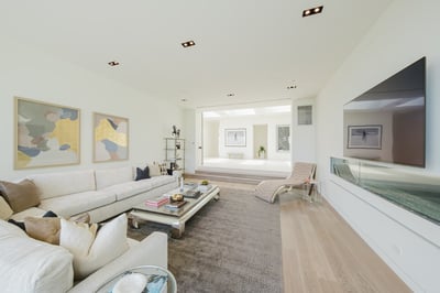 Luxury Villa Photo #20