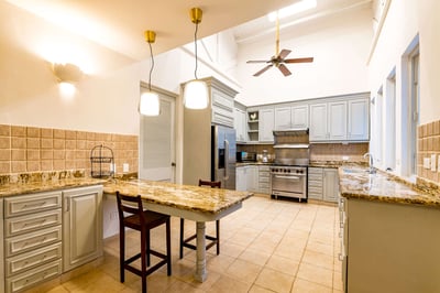 Luxury Villa Photo #13