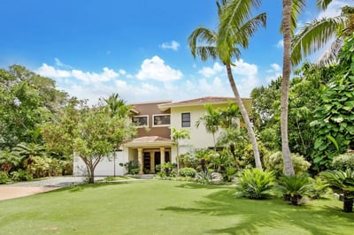 Luxury Villa Photo #42