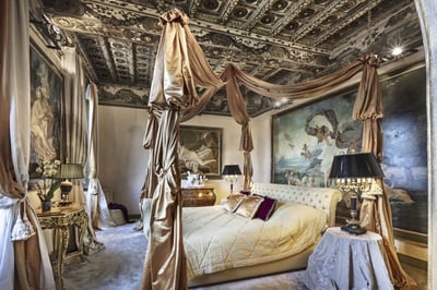 Luxury Villa Photo #9