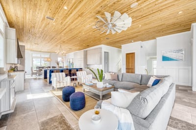 Luxury Villa Photo #17