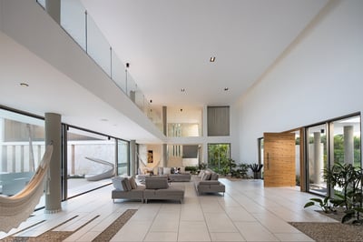 Luxury Villa Photo #25