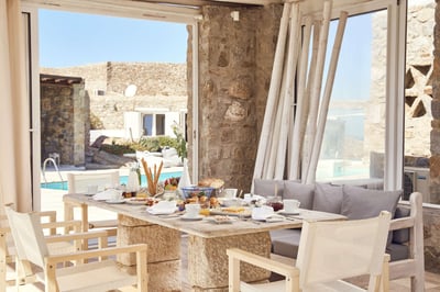 Luxury Villa Photo #18