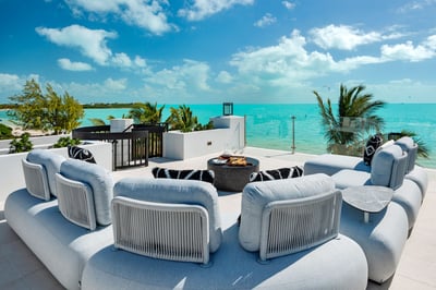 Luxury Villa Photo #8