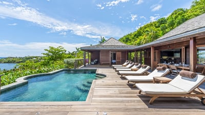 Luxury Villa Photo #4